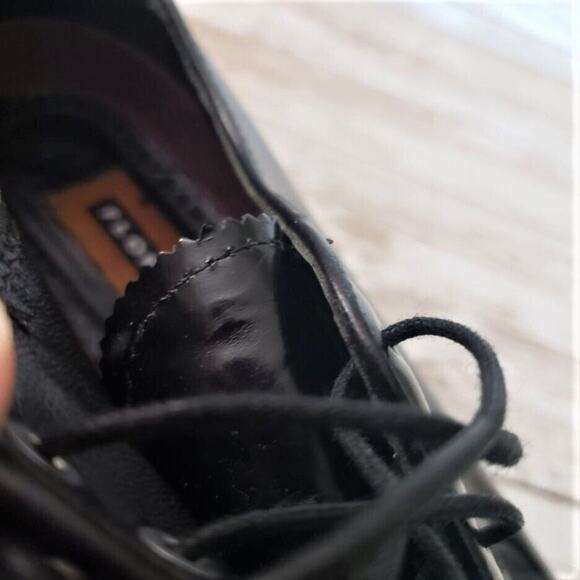 Florsheim Men's Derby Leather Black **One Shoe is Size 7.5, One is Size 8** - Picture 3 of 10